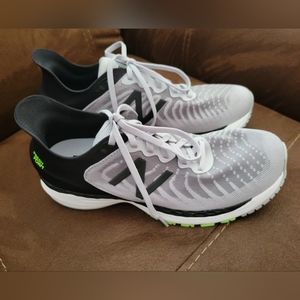 New Men's sz 9D New Balance ATHLETIC Shoes 860 fresh foam